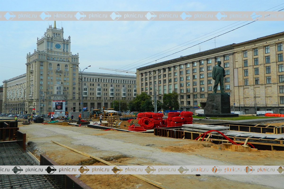 Реконструкция Триумфальной площади 